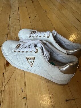 GUESS White Sneakers with Gold Accents size 8